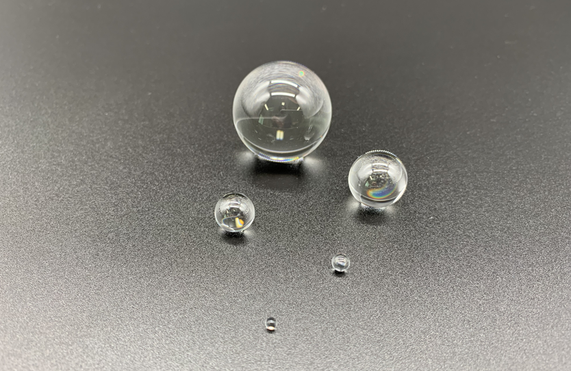 成型可能な紫外線透過ガラス　IHU200，IHU200LMのプリフォーム材（ボールレンズ）